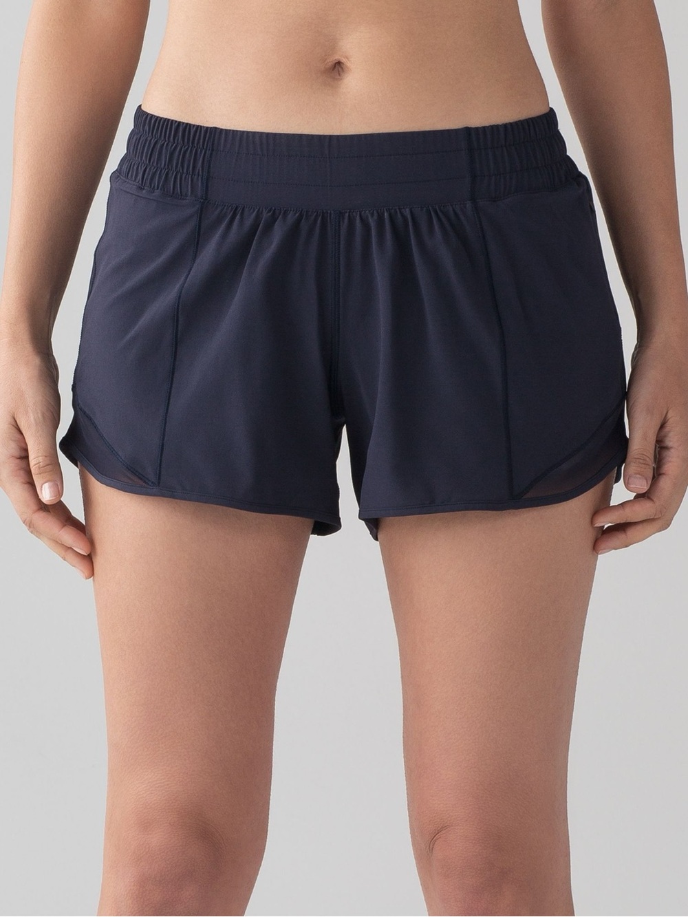 lululemon athletica Black Hotty Hot  Shorts size 6